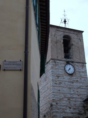 La targa sulla nuova via