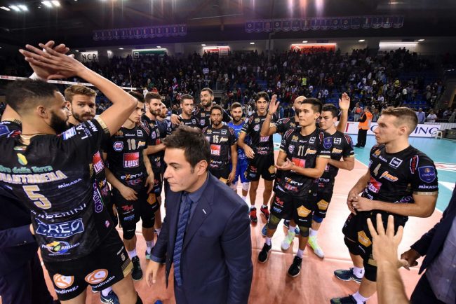 lube-lpr-piacenza-festeggiamenti-vittoria-squadra-2