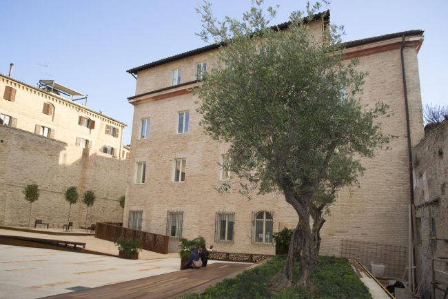 orto-dei-pensatori-filosofia-universita-macerata-12