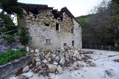 post-terremoto-cane-tito-forca-di-montegallo-7