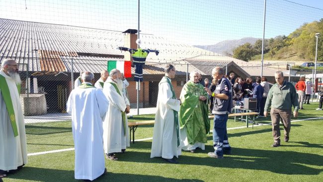 terremoto-camerino-messa-vescovo-monia-orazi