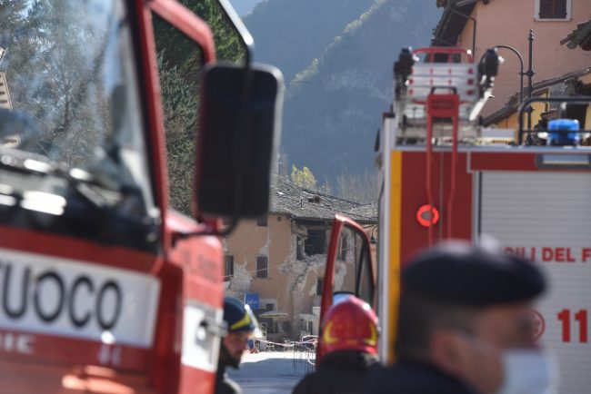 visso_terremoto_30_ottobre_foto_de_marco-9