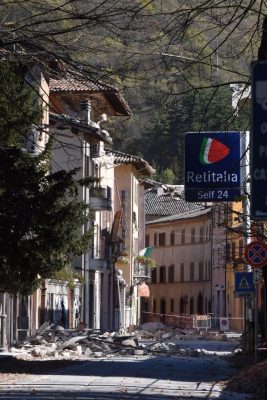 L'hotel Elena dovrà essere abbattuto
