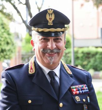 ciro-de-luca-vice-questore-aggiunto-polizia-civitanova-FDM-2-e1527347334858-325x351