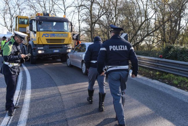 incidente-camion-rampa-superstrada-zona-commerciale-civitanova-fdm-4