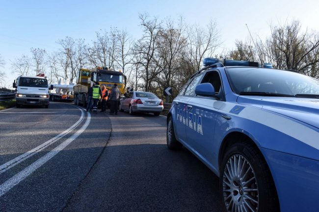 incidente-camion-rampa-superstrada-zona-commerciale-civitanova-fdm-5