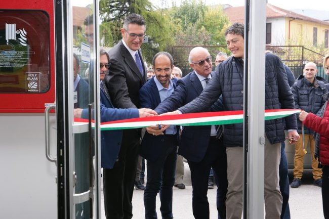 Il taglio del nastro ad Avezzano