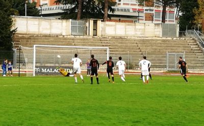 Il rigore calciato da Pietrella e respinto da Palmieri