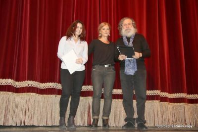 Rosa Sagripanti vincitrice del premio Giuliani con Rosetta Martellini (TdC) e Luigi Ciucci