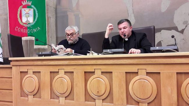 FOTO-3-CONVEGNO-SLOW-FOOD-INTERVENTO-DEL-PARROCO--650x366