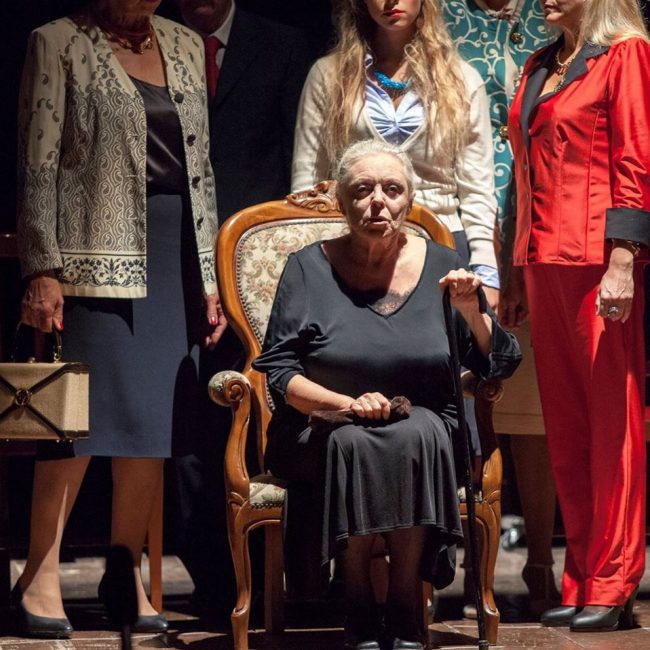 rossella-calfon-in-cosi-e-se-vi-pare-della-compagnia-filarmonico-drammatica-2