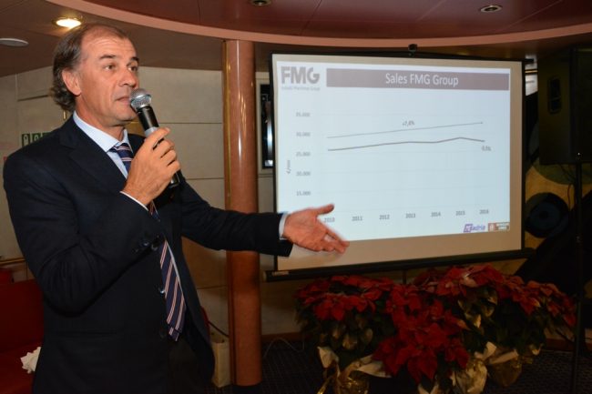Un momento dell'intervento di Rossi, al Christmas party sul Francesca