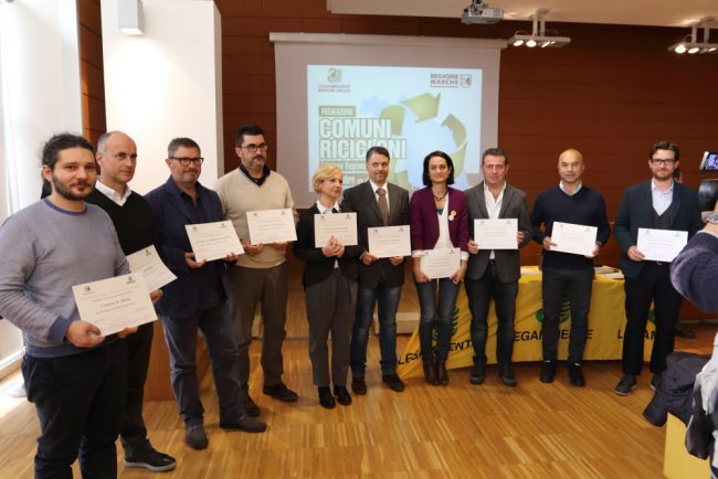 I rappresentanti dei Comuni premiati