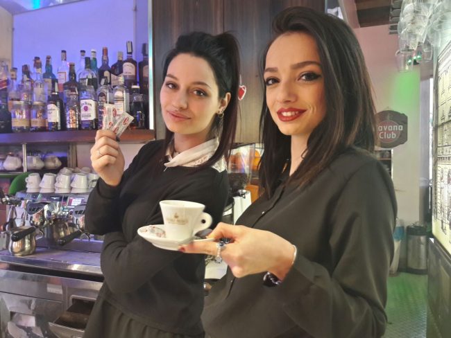 condom-caffe-3