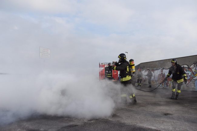 esercitazione-guardia-costiera-vdf-croce-verde-118-porto-civitanova-4