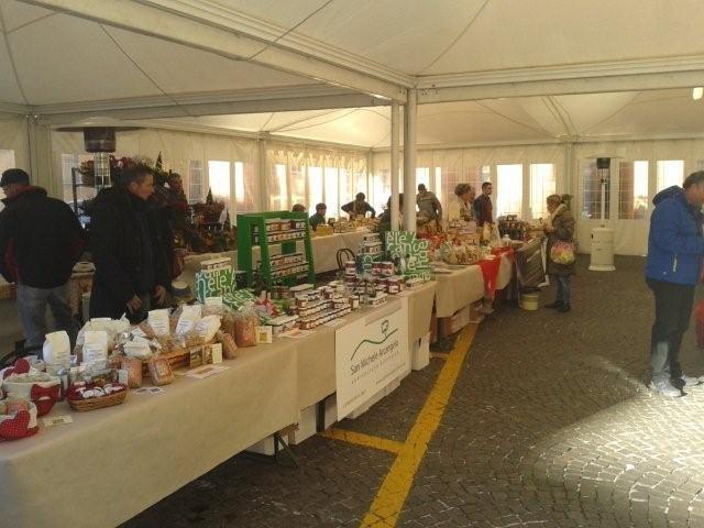 mercatini-natale-camera-di-commercioijpg-2