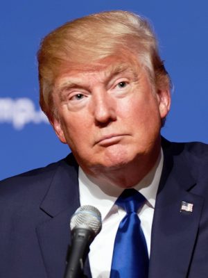 Donald_Trump_August_19_2015_cropped-300x400