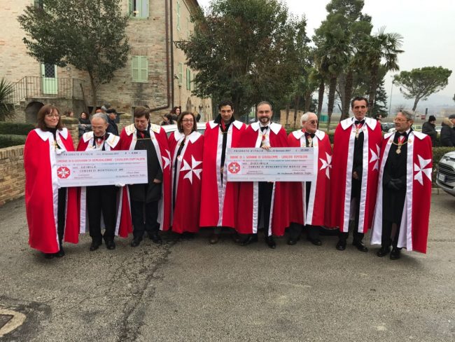 donazione-cavalieri-san-giuseppe-san-claudio-macerata-terremoto-5-650x488