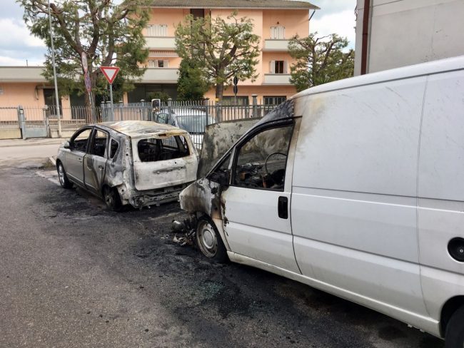 incendio_civitanova_foto_de_marco-8-650x488