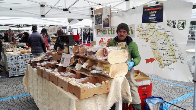 mercato-sibillini-civitanova_foto-LB-10-650x365