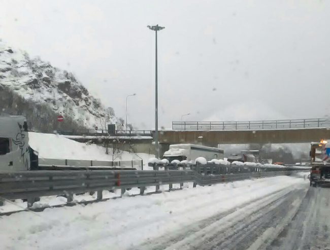 neve-ghiaccio-superstrada-7-650x493