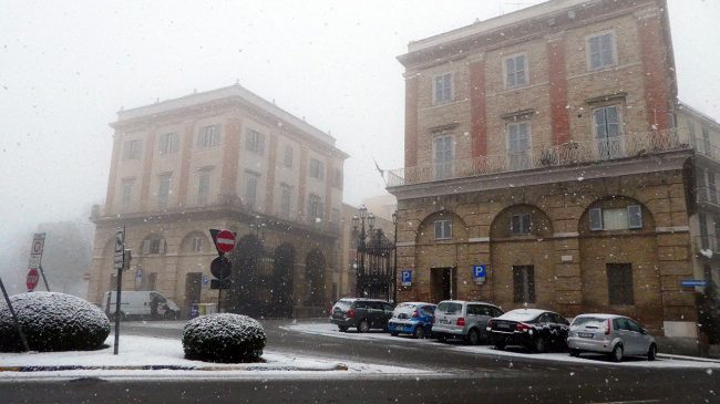 neve-macerata-gennaio-2017_Foto-LB-11-650x365