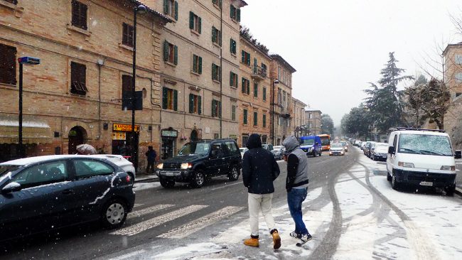 neve-macerata-gennaio-2017_Foto-LB-14-650x366