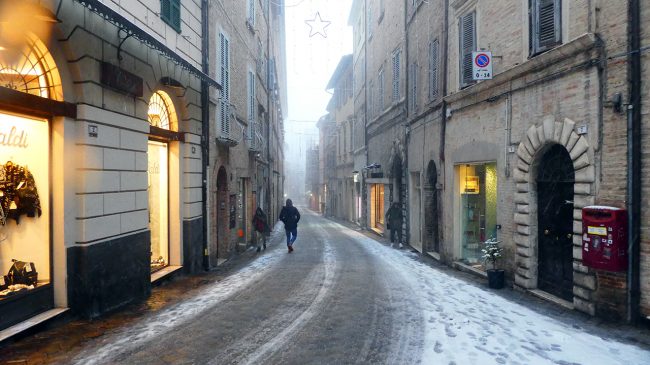 neve-macerata-gennaio-2017_Foto-LB-6-1-650x365