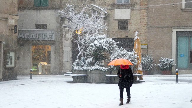 neve-macerata-gennaio-2017_Foto-LB-7-1-650x365