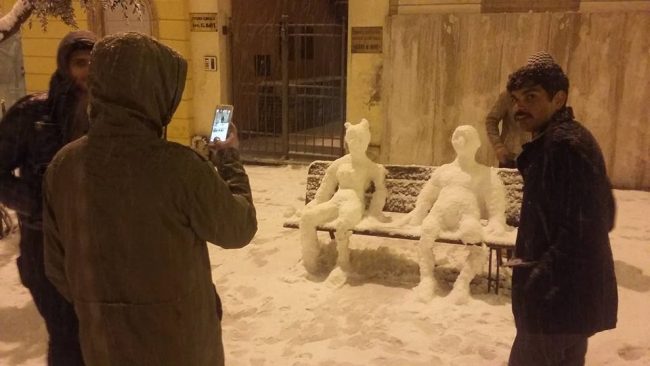pupazzi-neve-piazza-mazzini-macerata
