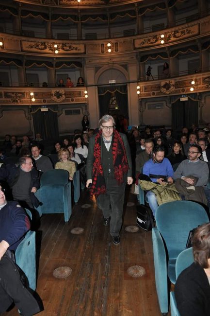 sgarbi-a-osimo-1-433x650