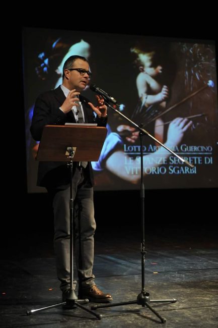 sgarbi-a-osimo-2-433x650