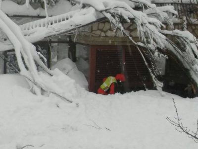 soccorso-alpino-hotel-rigopiano-4-400x300