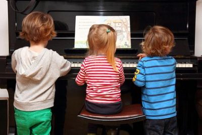 bambini-pianoforte-musica