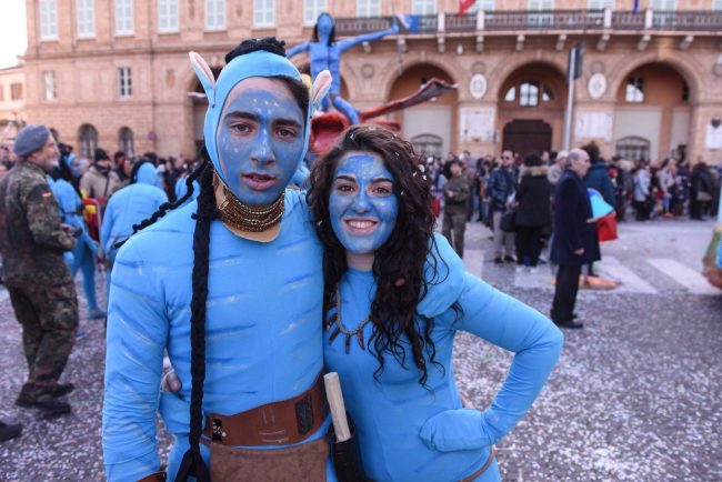 carnevale-carri-gruppi-mascherati-civitanova-FDM-19-650x434