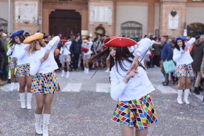 carnevale-carri-gruppi-mascherati-civitanova-FDM-20-400x267