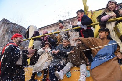 carnevale-carri-gruppi-mascherati-civitanova-FDM-6-400x267