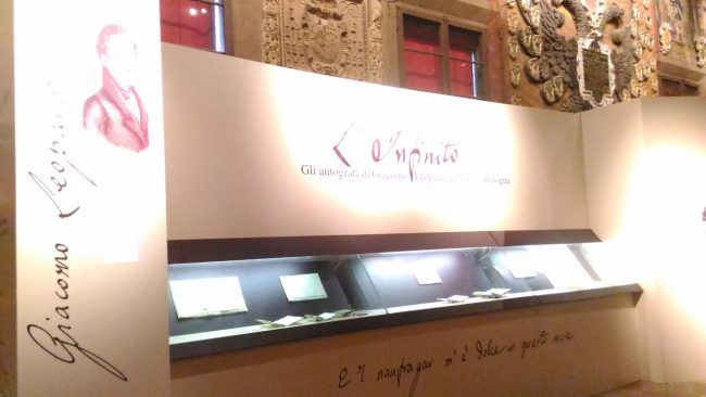 teca-con-manoscritti-di-leopardi