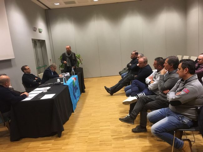 uil-assemblea-autisti-1-650x488