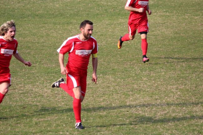 3-Fede-festeggia-il-suo-300°-gol-650x433