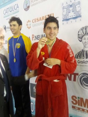 Anthropos-Italiani-Nuoto-Fisdir-vasca-corta-3-300x400