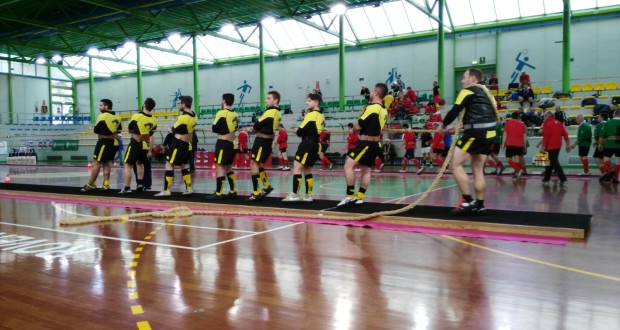 Giaguaro-tiro-alla-fune