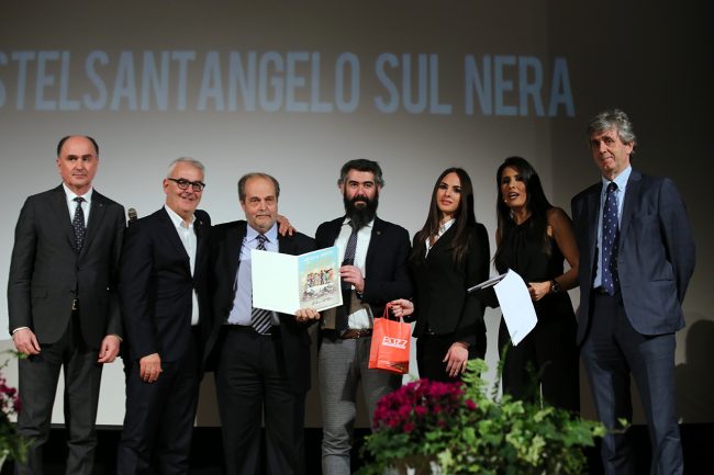 Premio-Pindaro-Galà-dello-sport-a-Mauro-Falcucci_Foto-LB-1-650x433