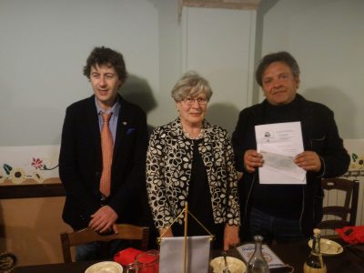 ROTARY-DONAZIONE-FAMGILAI-DI-CAMPOROTONDO-2017-03-22-PHOTO-00001356-400x300