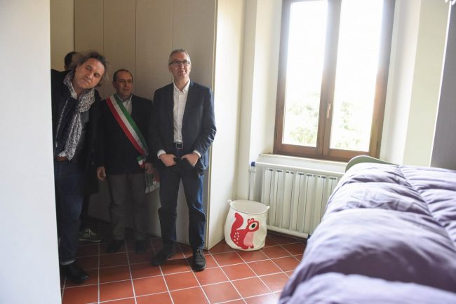 casa-accoglienza-san-silvestro-interni-e-ingresso-civitanova-alta-1-650x434