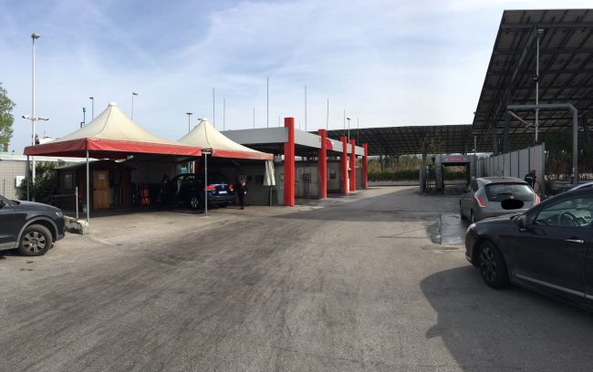 furto_autolavaggio_civitanova_fdm-3-650x408