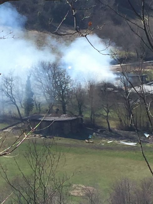 incendio-fienile-sarnano-3-488x650