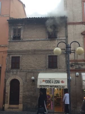 incendio_corso_cairoli3-2-300x400