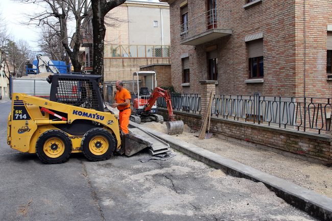 lavori-viale-carradori-macerata_Foto-LB-7-650x433
