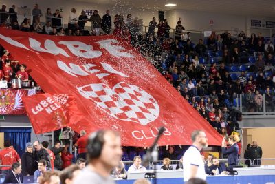 lube-volley-berlin-recycling-volleys-1-400x267